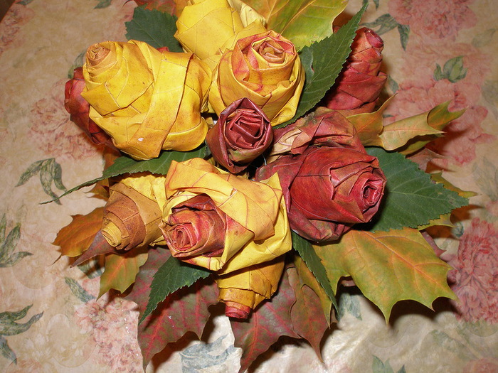 Розы Из Листьев Фото