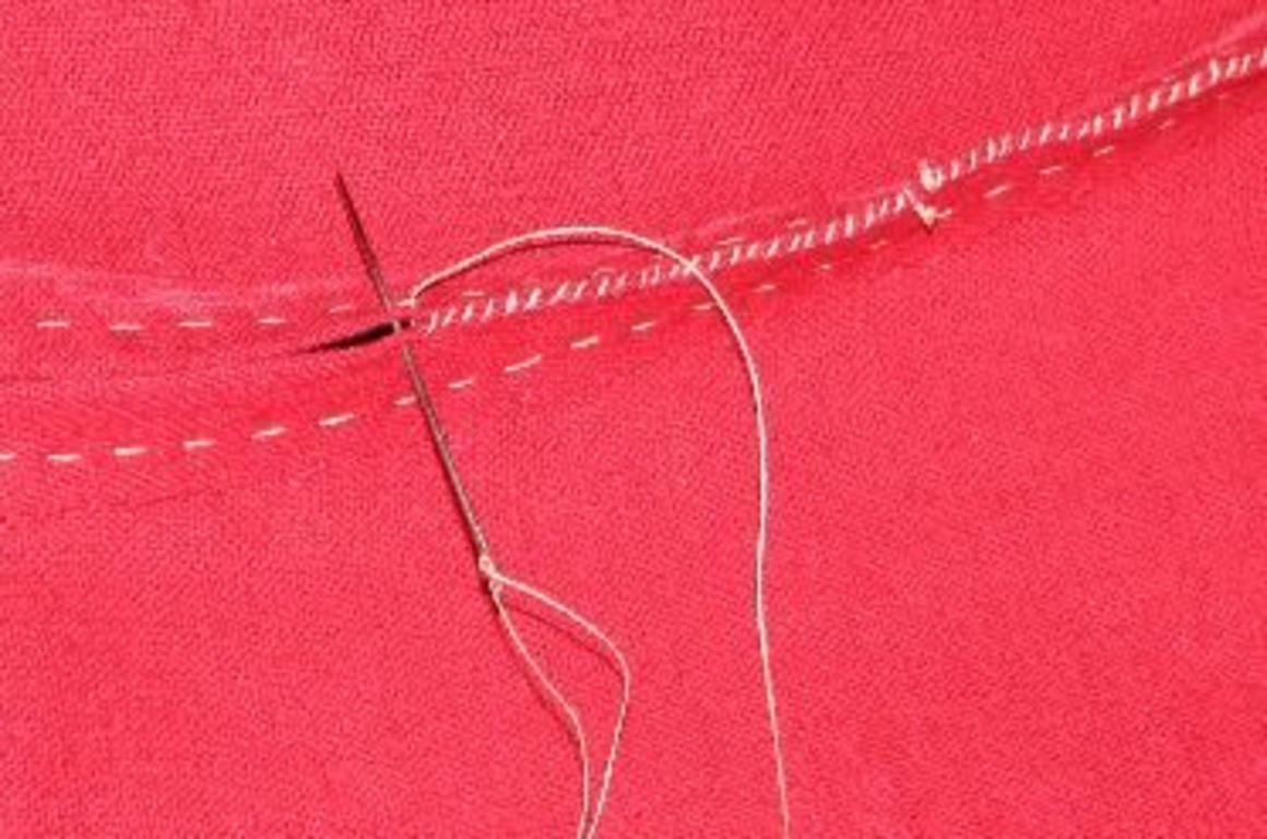 Как найти косую нить на ткани